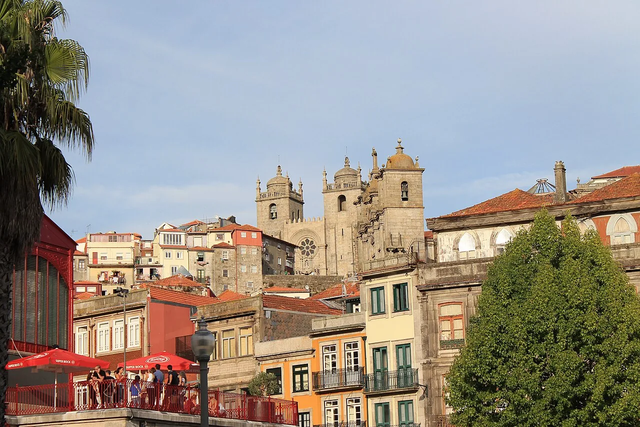 Fachadas e arquitetura urbana no Porto