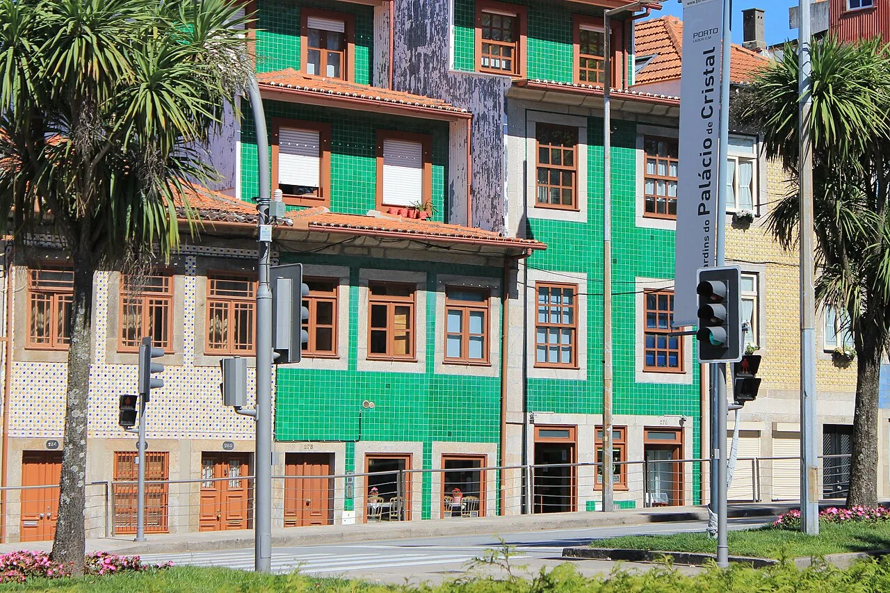 Fachadas e arquitetura urbana no Porto