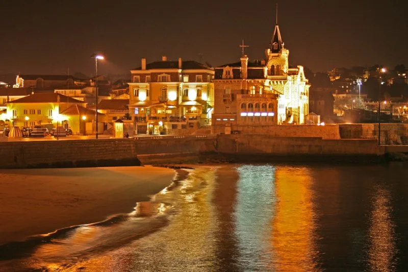 Baía de Cascais à noite