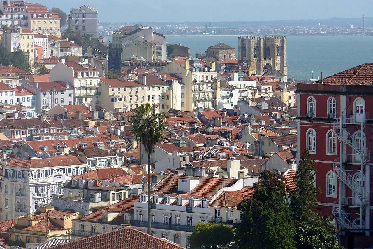 Vista sobre os telhados de Lisboa